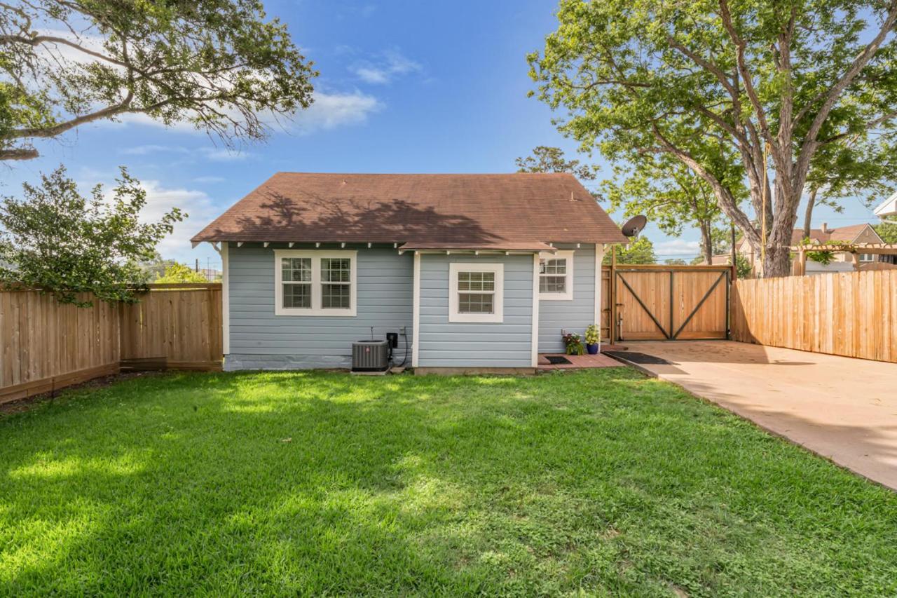 The Blue Diamond Retreat Βίλα Brenham Εξωτερικό φωτογραφία